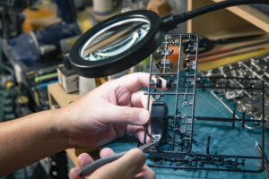 プラモデルのパーツ洗浄で仕上がりUP！メリットと注意点を解説